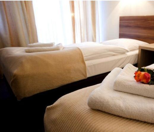 Adria Bed & Breakfast Mysliborz Phòng bức ảnh